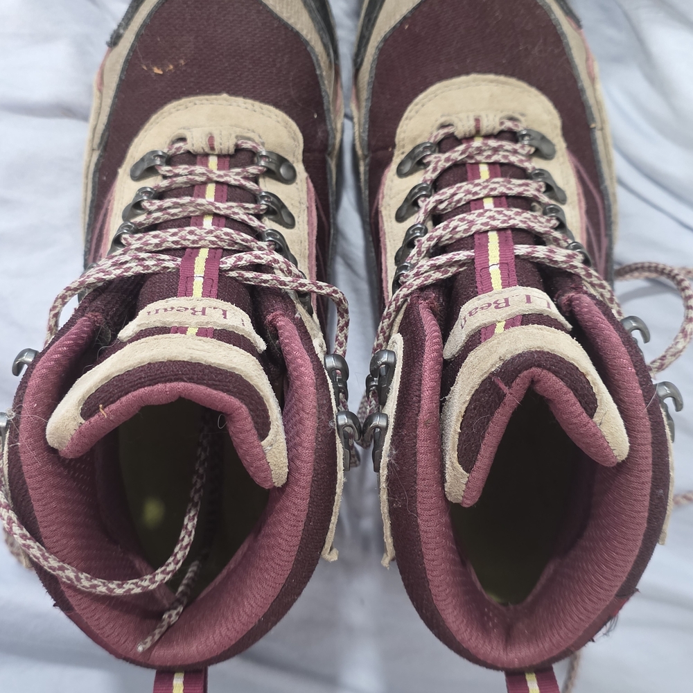 L.L. Bean Women's Maroon and Cream Winter Boots